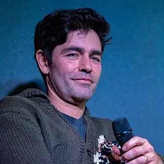 Adrian Grenier
