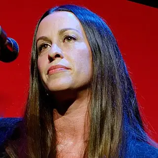 Alanis Morissette — birth chart