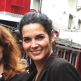 Angie Harmon — birth chart