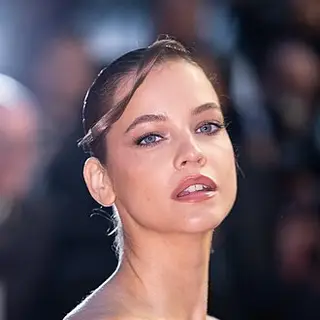 Barbara Palvin — birth chart