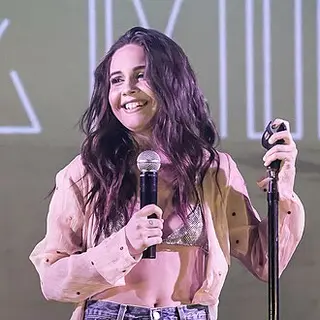 Portrait of Bea Miller