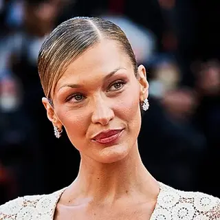 Bella Hadid — birth chart