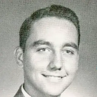Portrait of Bob Gunton