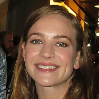 Britt Robertson