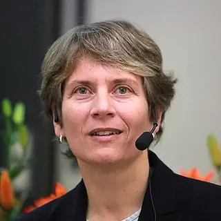 Portrait of Carolyn Bertozzi