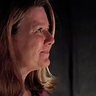 Portrait of Connie Schultz