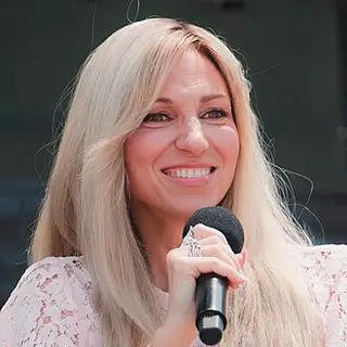 Debbie Gibson