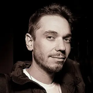 DJ AM