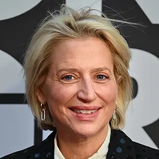Portrait of Dorinda Medley