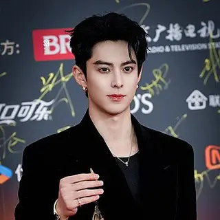 Portrait of Dylan Wang
