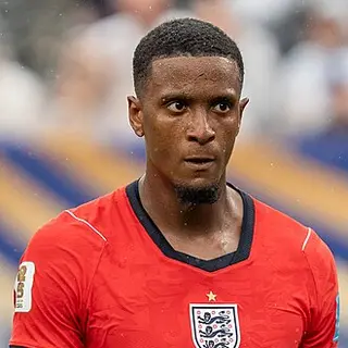 Portrait of Ezri Konsa