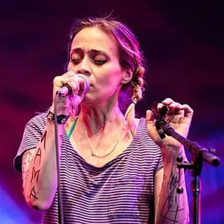 Fiona Apple — birth chart