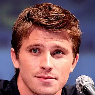 Garrett Hedlund — birth chart
