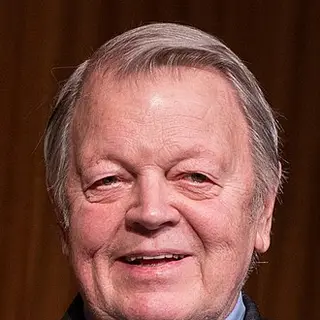 Portrait of Garry Wills