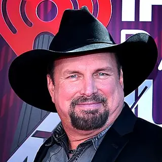 Portrait of Garth Brooks