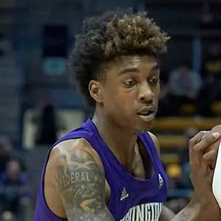 Portrait of Jaden McDaniels