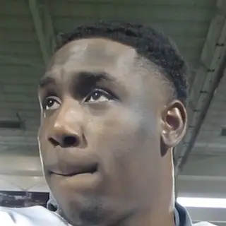 Portrait of Jalyn Holmes