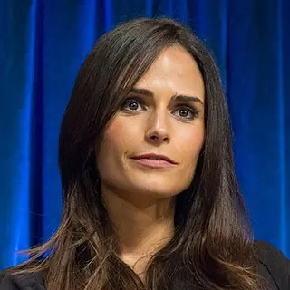 Jordana Brewster — birth chart