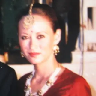 Portrait of Julia Nickson-Soul