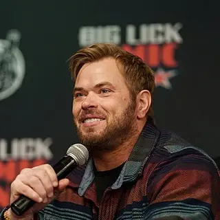 Portrait of Kellan Lutz
