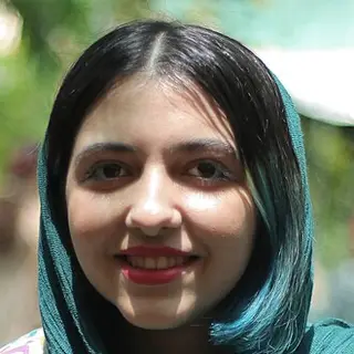 Portrait of Kimia Hosseini