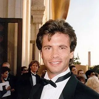 Lorenzo Lamas — birth chart
