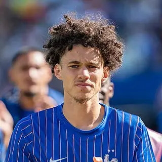Portrait of Maghnes Akliouche