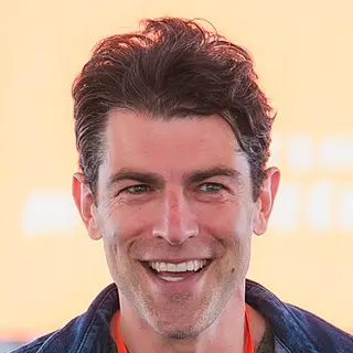 Max Greenfield — birth chart