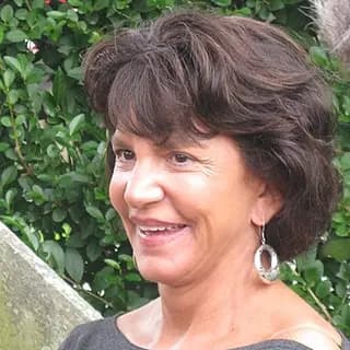 Portrait of Mercedes Ruehl