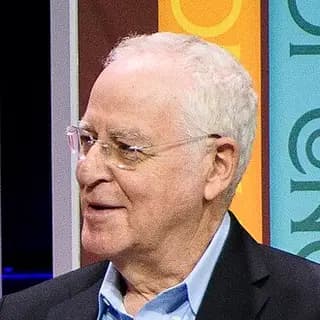 Portrait of Ron Chernow