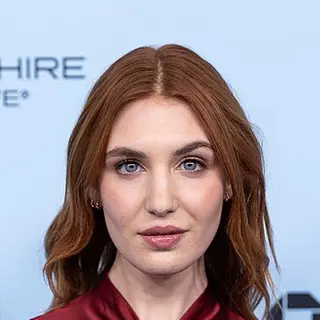 Portrait of Sophie Nélisse