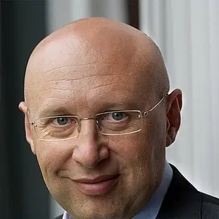 Portrait of Stefan Hell