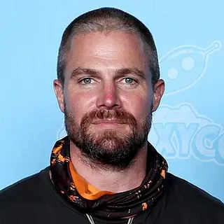 Stephen Amell — birth chart