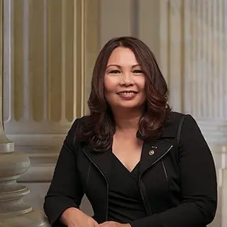 Portrait of Tammy Duckworth