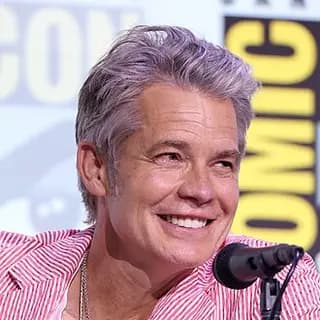 Timothy Olyphant — birth chart