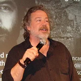 Portrait of Tom Hulce