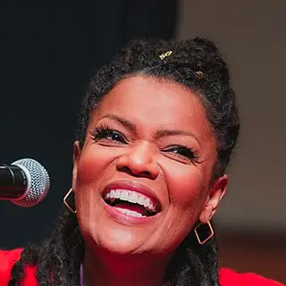 Yvette Nicole Brown