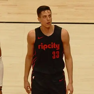Portrait of Zach Collins