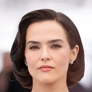 Zoey Deutch — birth chart